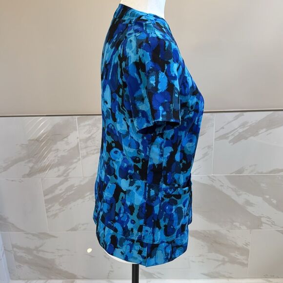 Scrubletics Women's Patterned Blue Two Tone  Short Sleeve Scrub Top Sz XS - Picture 8 of 11